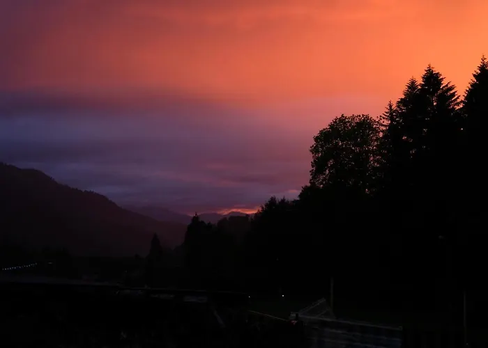 Riversong Centre Thermal 호텔 2*