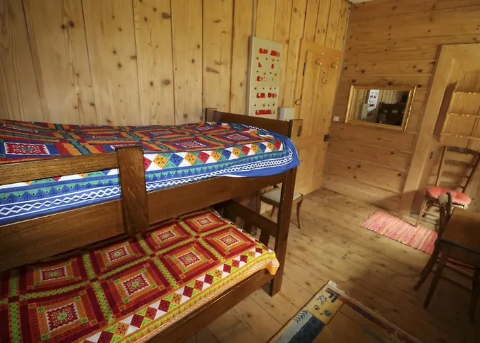 Riversong Centre Thermal 호텔 2*