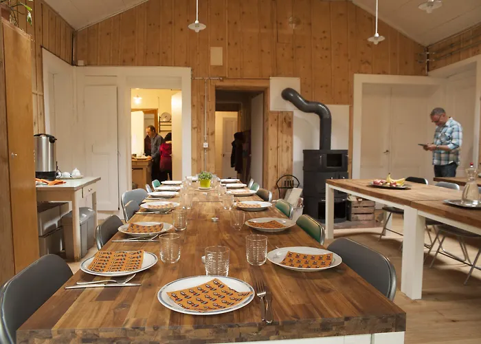 Hotell Riversong Centre Thermal Les Plans-sur-Bex